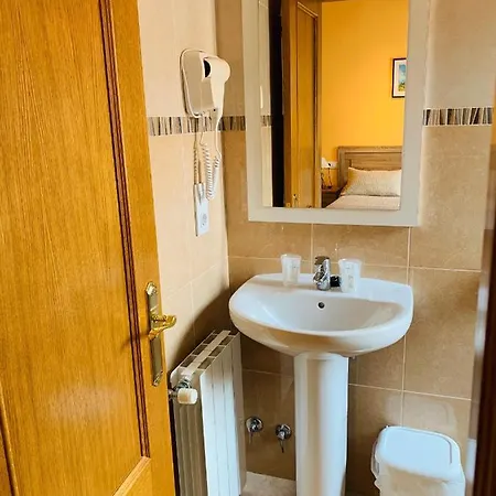 Hostal La Serna Potes